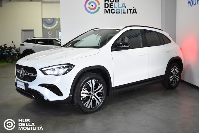 MERCEDES-BENZ GLA 200 d Automatic Progressive Advanced